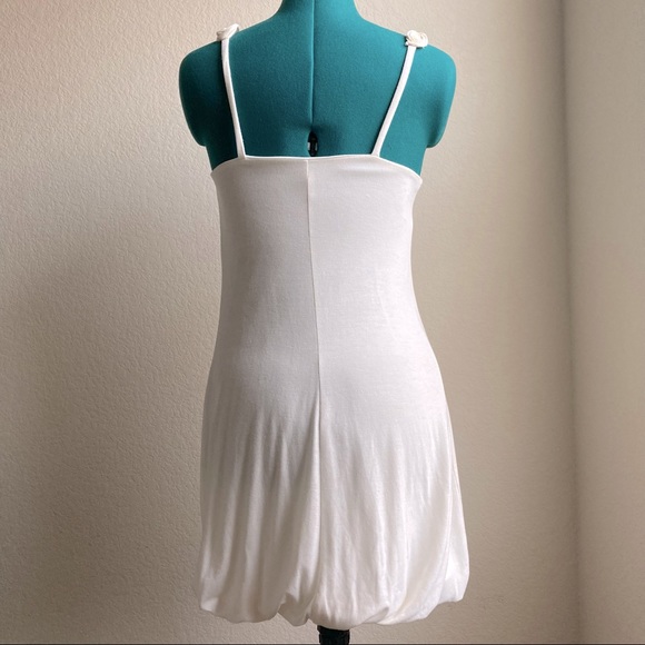 3D floral collared dress in off-white from Blu Heaven - Picture 3 of 6